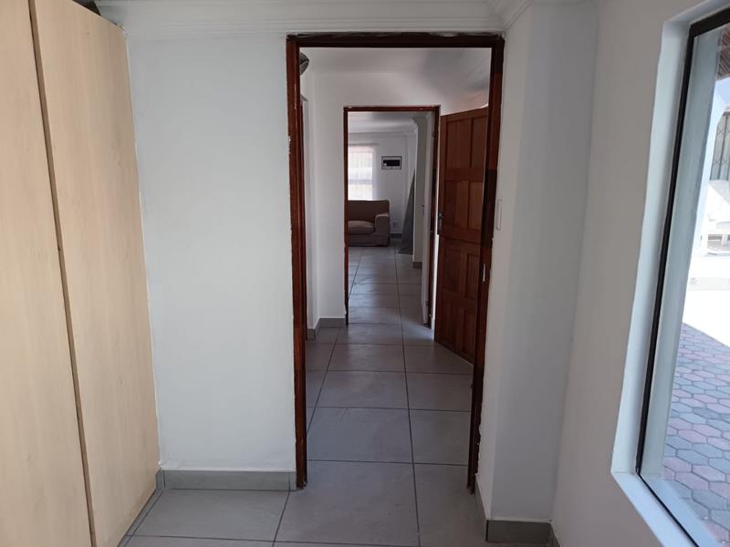 1 Bedroom Property for Sale in Bayview Western Cape
